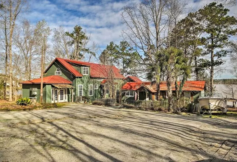 Charming Waterfront Ridgeway Cabin W/ Dock!