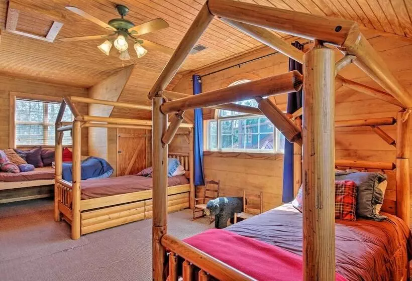 Charming Waterfront Ridgeway Cabin W/ Dock!