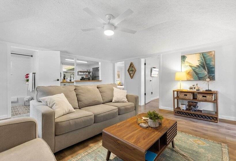 4 Mi To Dtwn: Jensen Beach Cottage