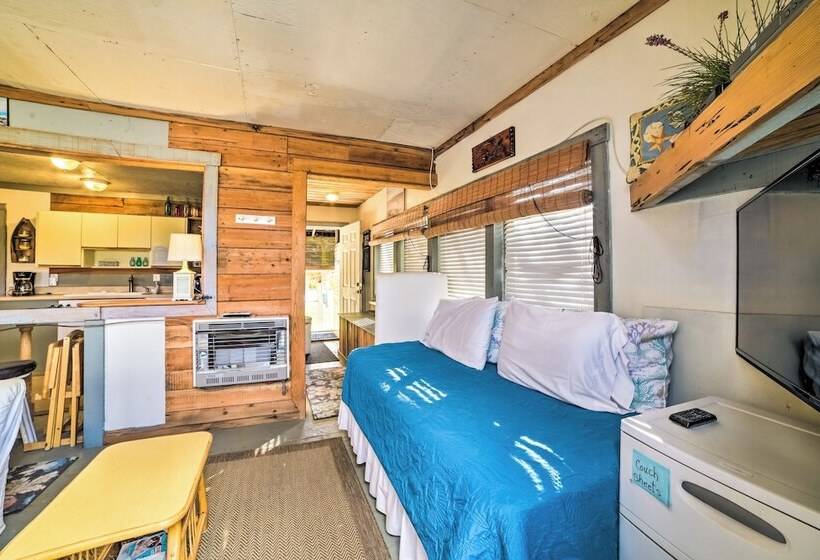 Coastal Perry Cottage ~ 2 Mi To Boat Ramp!