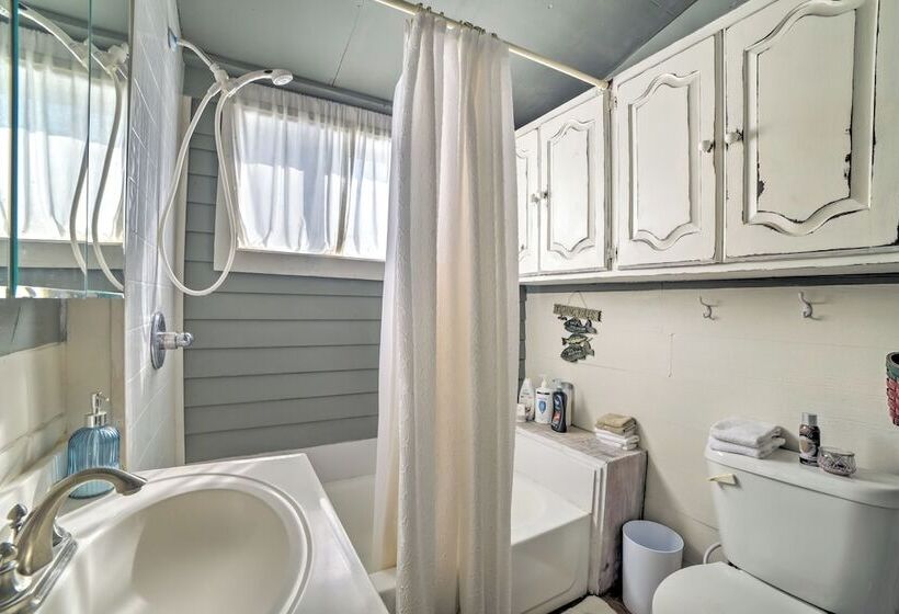 Coastal Perry Cottage ~ 2 Mi To Boat Ramp!