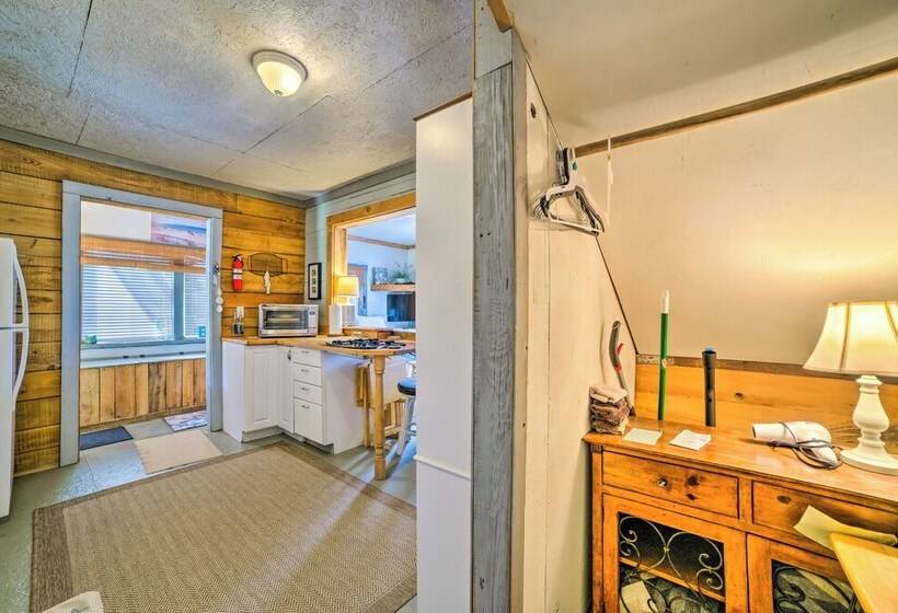 Coastal Perry Cottage ~ 2 Mi To Boat Ramp!