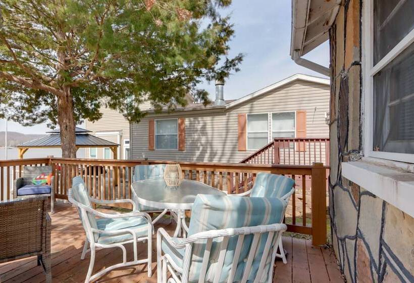 Cozy Camdenton Cottage W/ Deck + Boat Dock Access!