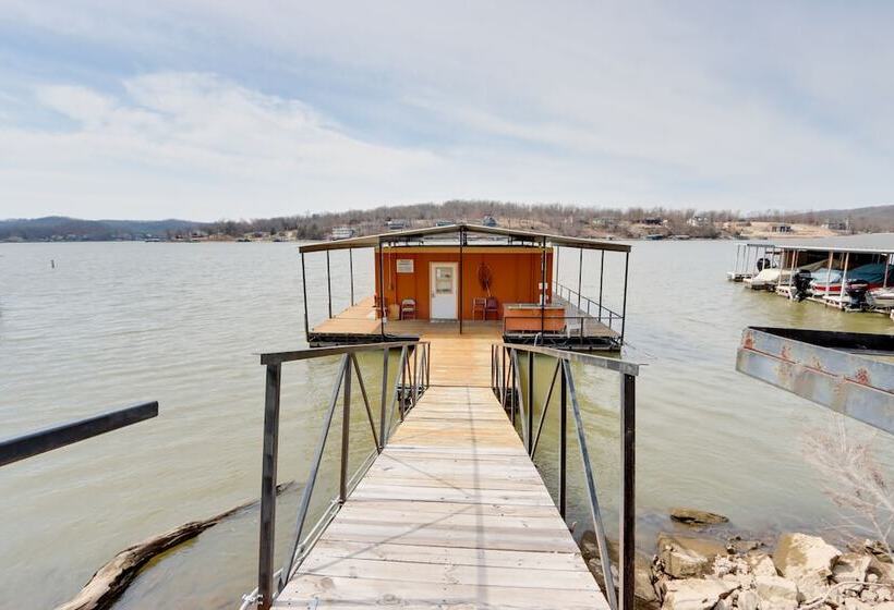 Cozy Camdenton Cottage W/ Deck + Boat Dock Access!