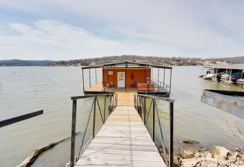 Cozy Camdenton Cottage W/ Deck + Boat Dock Access!