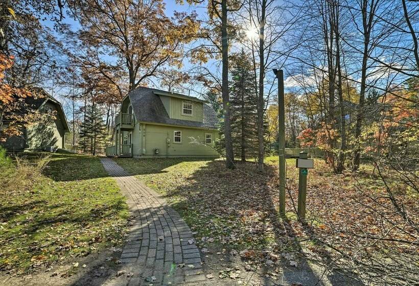 Cozy Lewiston Hideaway: Golf, Ski & Fish!