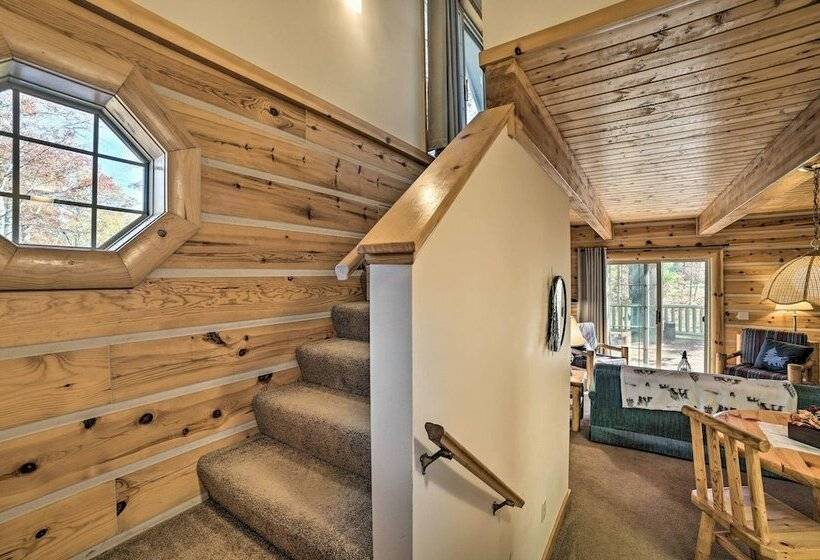 Cozy Lewiston Hideaway: Golf, Ski & Fish!