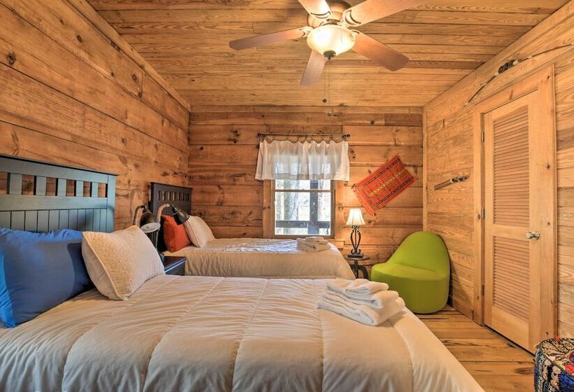 Creekside Marietta Cabin Retreat W/ Fire Pit!