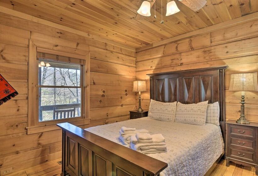 Creekside Marietta Cabin Retreat W/ Fire Pit!