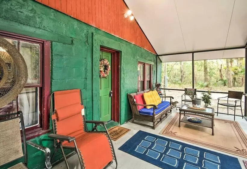 Crescent City Hideaway W/ Screened Porch!