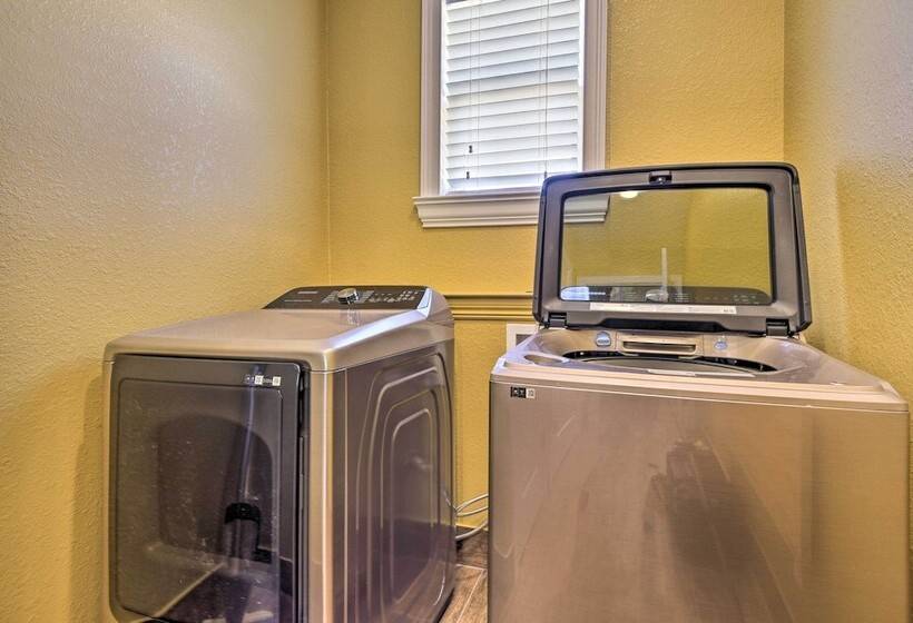 Elegant Venice Home W/ View   Walk To Beach!