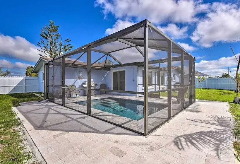 Englewood Escape W/ Screened In Pool & Grill!