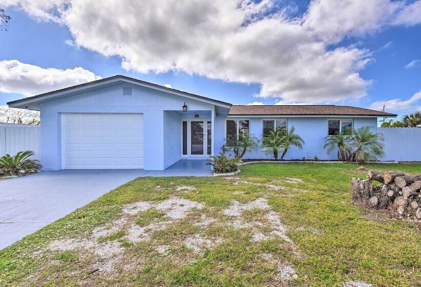 Englewood Escape W/ Screened In Pool & Grill!