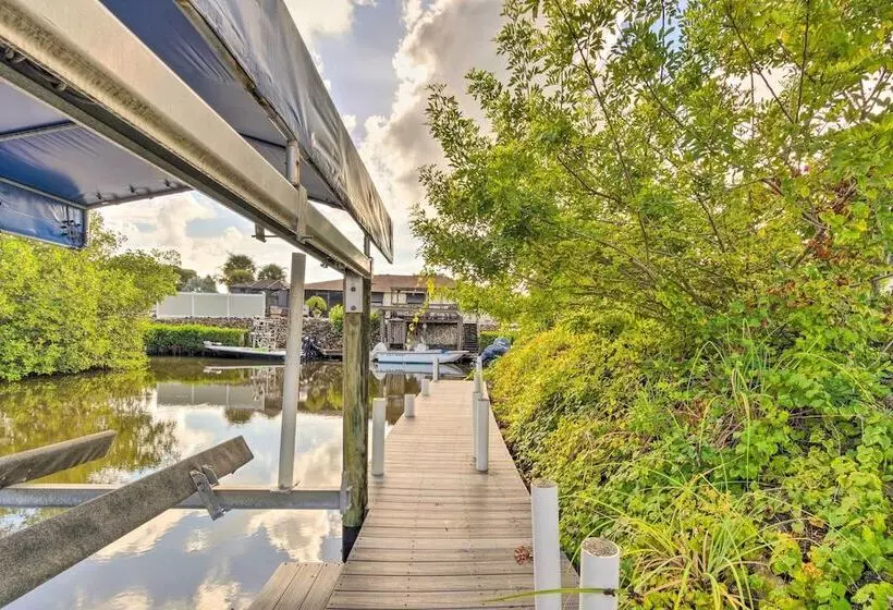 Englewood Home On Canal: Boat To Lemon Bay!