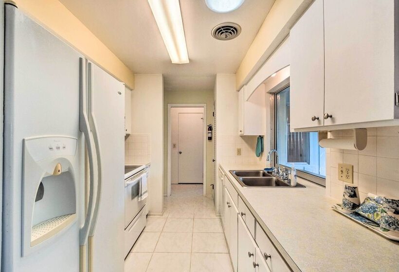 Englewood Home On Canal: Boat To Lemon Bay!