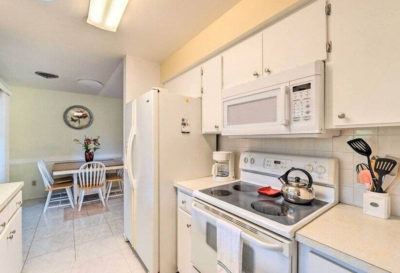 Englewood Home On Canal: Boat To Lemon Bay!