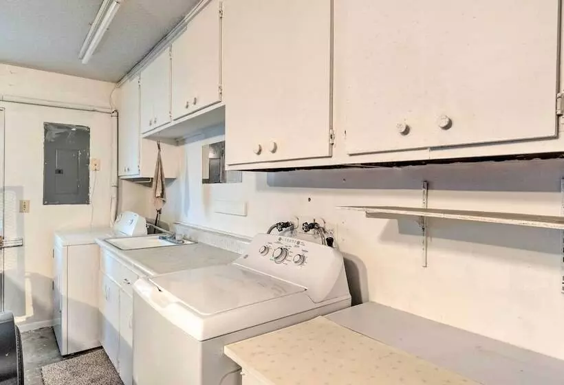 Englewood Home On Canal: Boat To Lemon Bay!