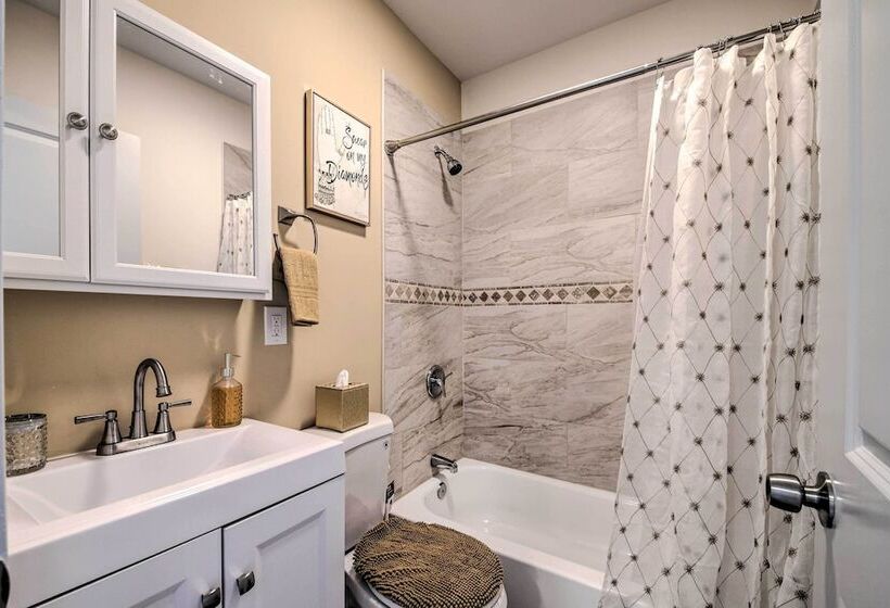 Family Friendly St Louis Home < 6 Mi To Dtwn!