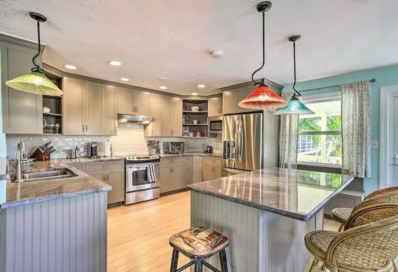 Key Largo Paradise W/ Heated Pool & Hot Tub!