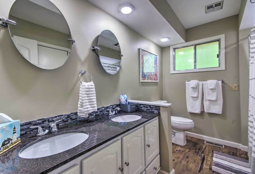 Porch, Dock & Deck: Lake Of The Ozarks Oasis!