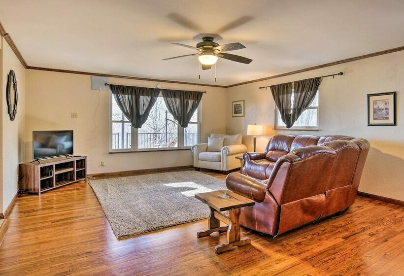 Lakeside Abode: 13 Mi To Silver Dollar City!