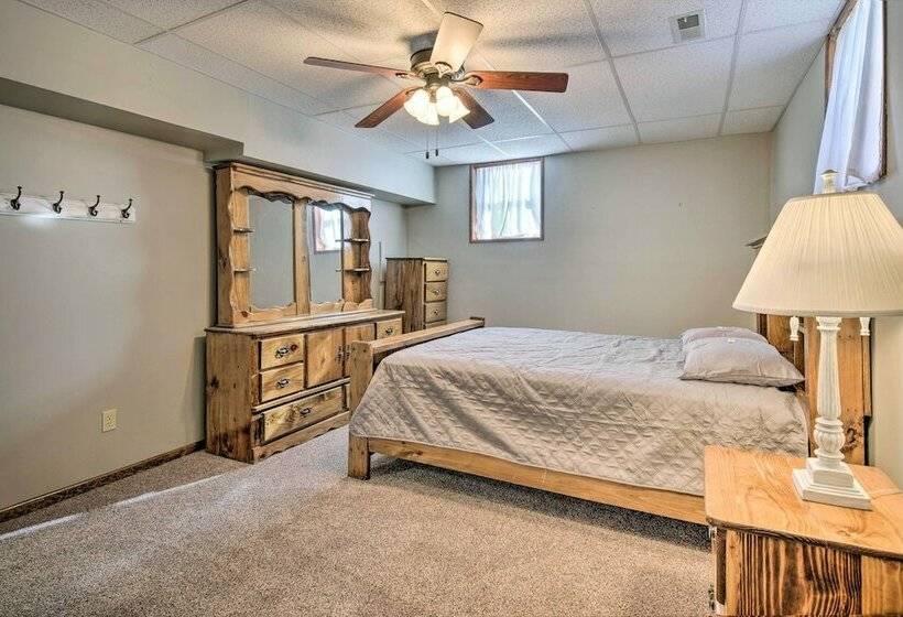 Lakeside Abode: 13 Mi To Silver Dollar City!