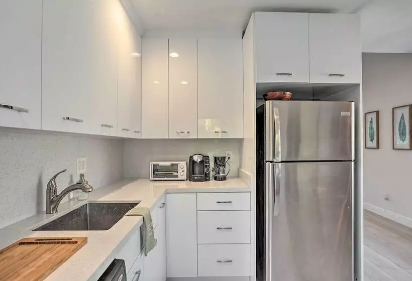 Lovely Cottage Near Downtown Stuart & Beaches