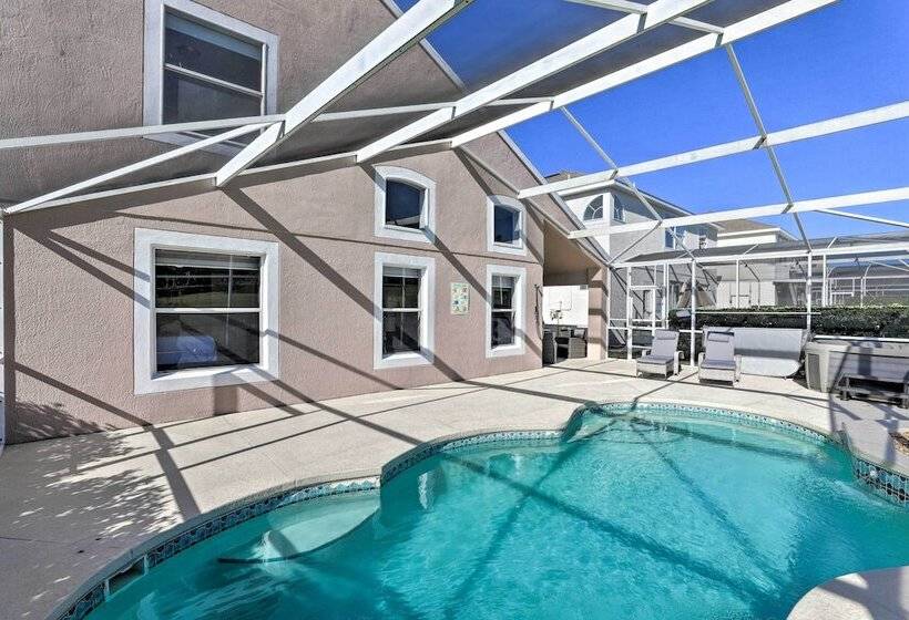 Private Pool & Hot Tub: Modern Davenport Home!