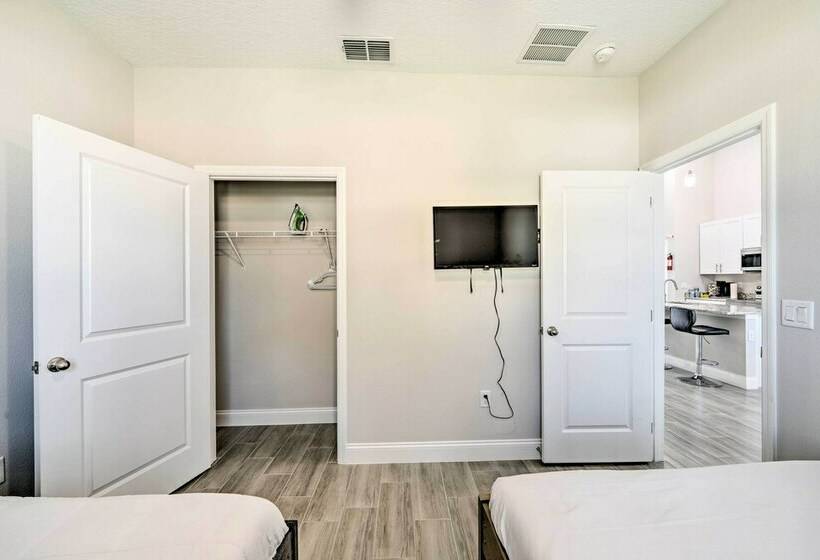 Modern Poinciana Home, 18 Mi To Disney!