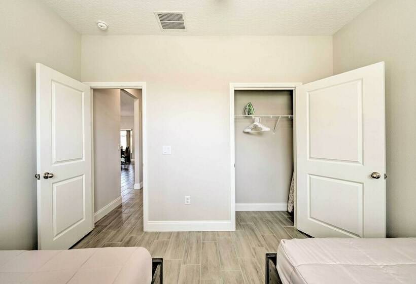 Modern Poinciana Home, 18 Mi To Disney!