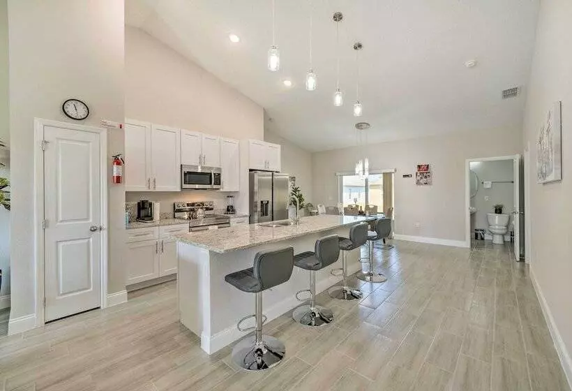 Modern Poinciana Home, 18 Mi To Disney!