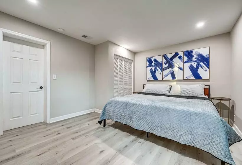 Idyllic Oldsmar Vacation Rental: 1 Mi To Beach!