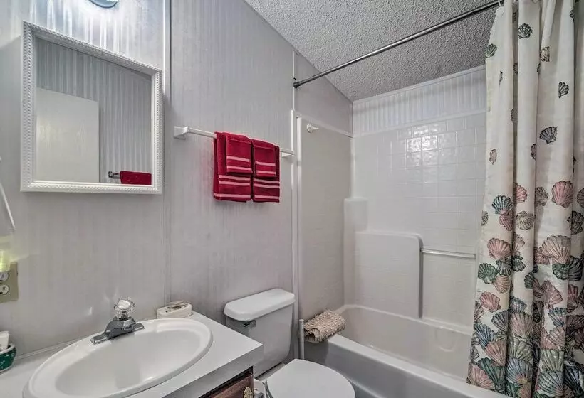 Peaceful Canal Front Retreat W/ Boathouse!