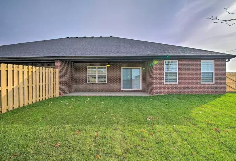 Pet Friendly Ozark Home W/ Yard & Patio