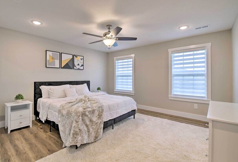 Pet Friendly Ozark Home W/ Yard & Patio