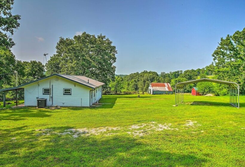 Quiet Country Home In Ava With Chic Interior!