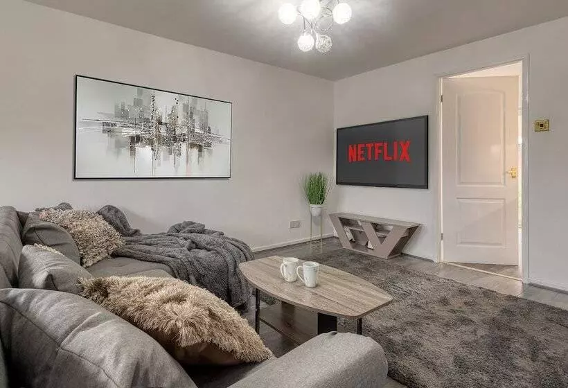 レジデンス Lovely 3 Bed Cosy House In Greater Manchester