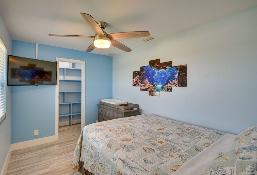 Riverfront Port Orange Home W/ Dock & Slip!