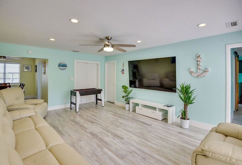 Riverfront Port Orange Home W/ Dock & Slip!