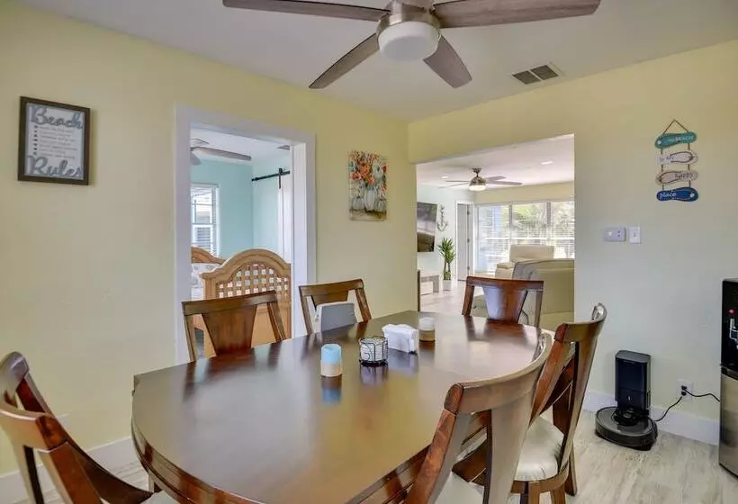 Riverfront Port Orange Home W/ Dock & Slip!