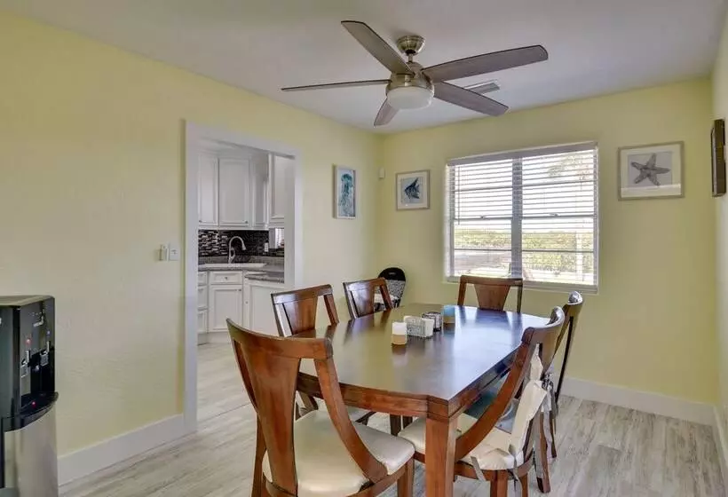 Riverfront Port Orange Home W/ Dock & Slip!