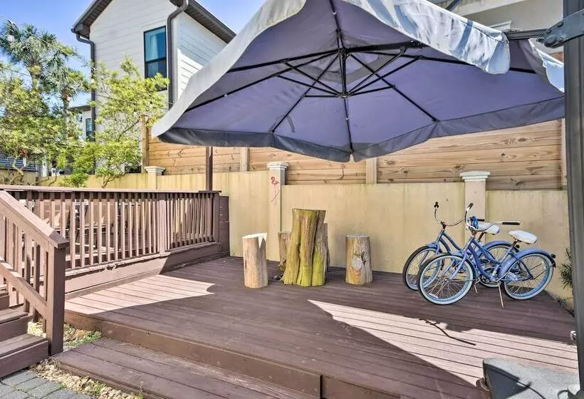 Santa Rosa Beach House W/ Spacious Deck