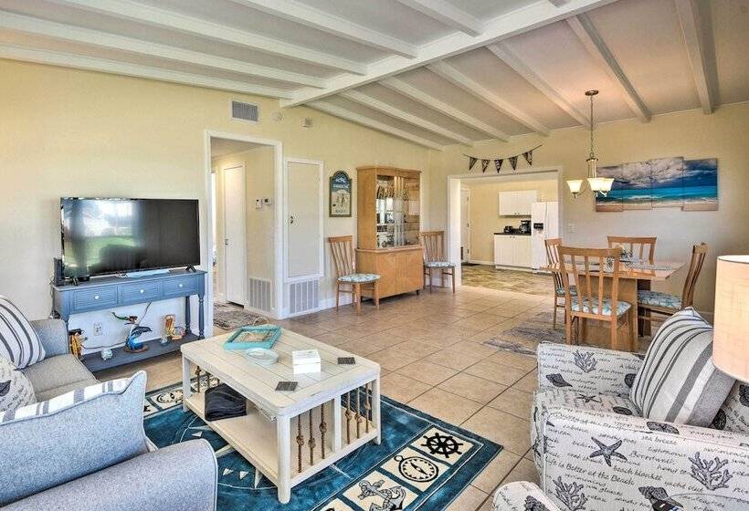 Single Story Ormond Beach Home, Walk To Water