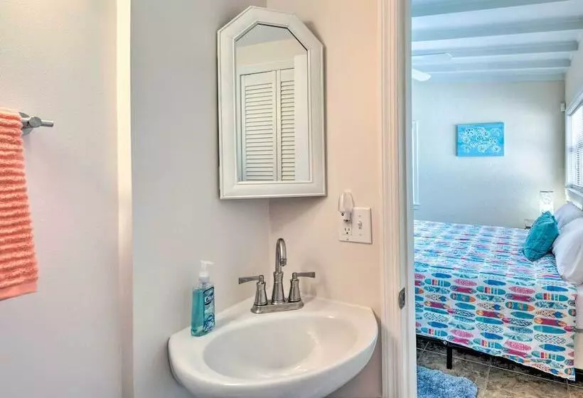 Single Story Ormond Beach Home, Walk To Water
