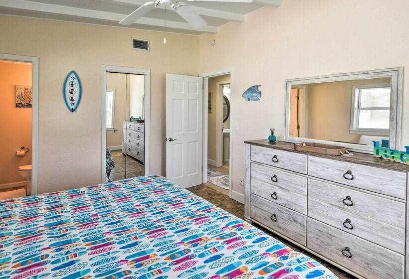 Single Story Ormond Beach Home, Walk To Water