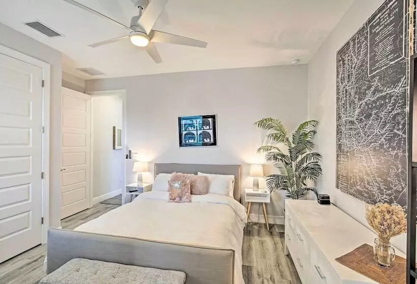 Sun Seekers Getaway: Lavish Cape Coral Villa