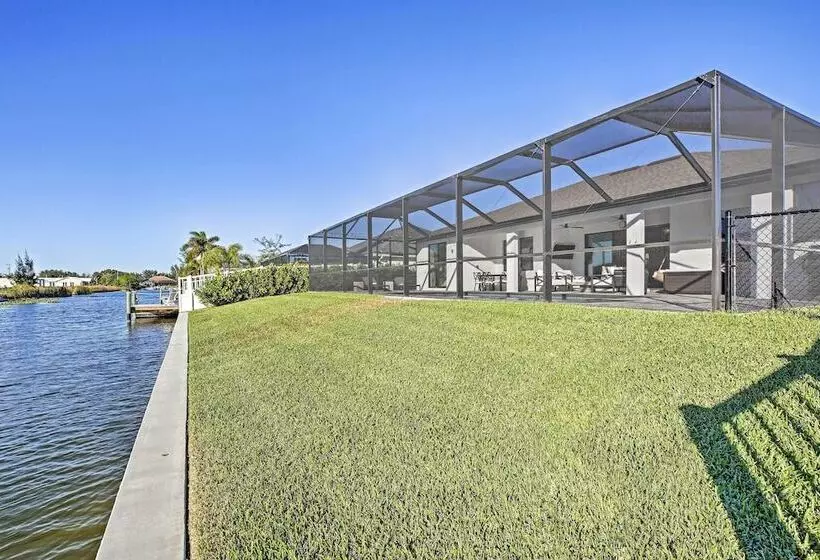 Sun Seekers Getaway: Lavish Cape Coral Villa