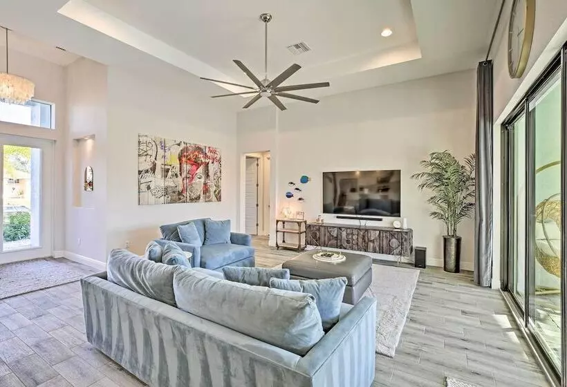 Sun Seekers Getaway: Lavish Cape Coral Villa
