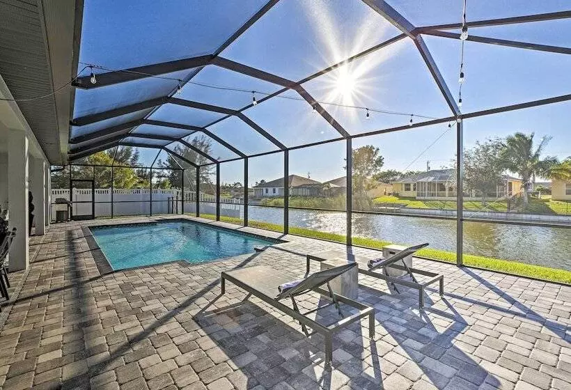 Sun Seekers Getaway: Lavish Cape Coral Villa
