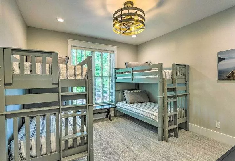 Sunny Fl Home  Miss Millies Landing  W/ Deck!